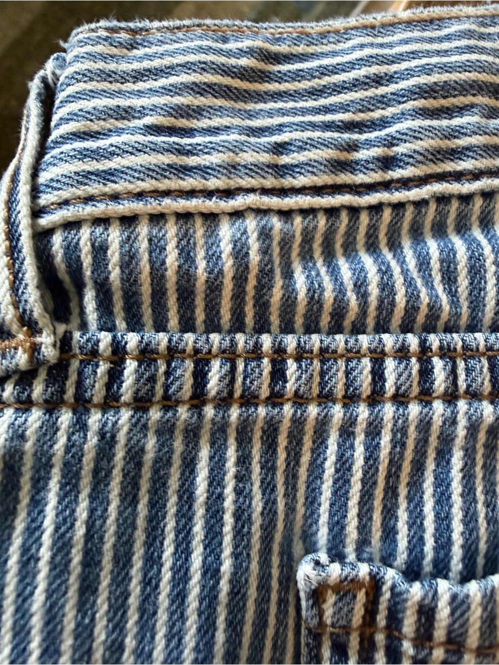 Banana Republic Women’s Shorts - Picture 6 of 6